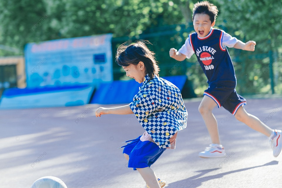 Các biện pháp giúp trẻ vui chơi ngày hè mà không sợ kiệt sức, mất nước